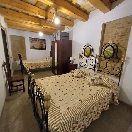 Casa Borgo Fonte Βίλα Castelleone di Suasa Εξωτερικό φωτογραφία