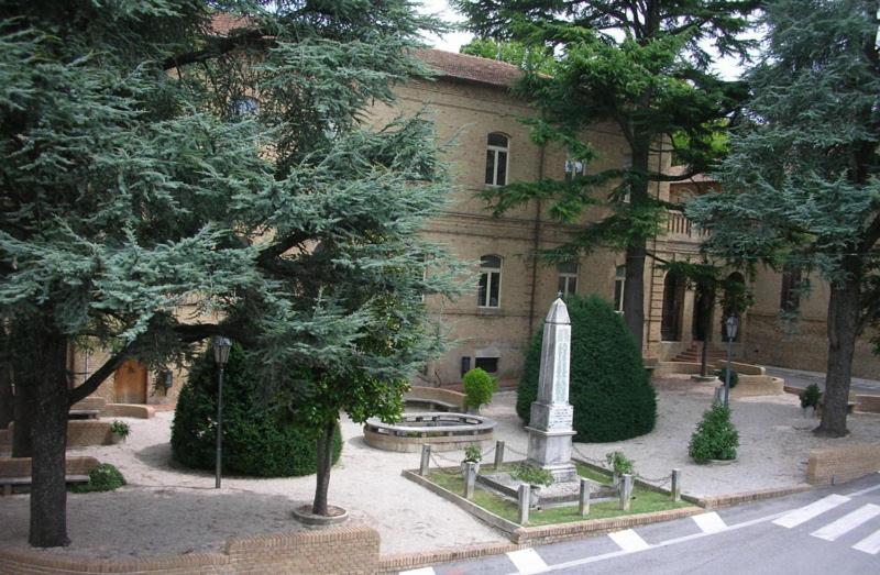 Casa Borgo Fonte Βίλα Castelleone di Suasa Εξωτερικό φωτογραφία